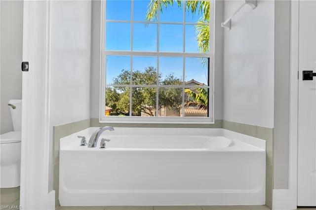 $620,000 | 2822 Inlet Cove Lane West, Naples, FL 34120