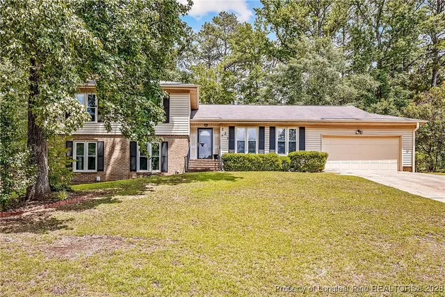 $2,100 | 221 Waxhaw Drive, Fayetteville, NC 28314