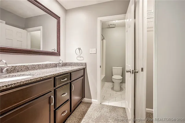 a view of walk in closet