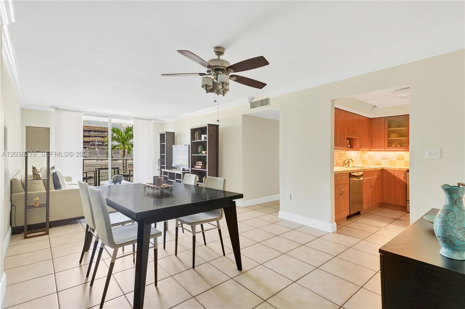 1605 Bay Road, Unit 308 Miami Beach, FL 33139 - Photo 5 of 32
