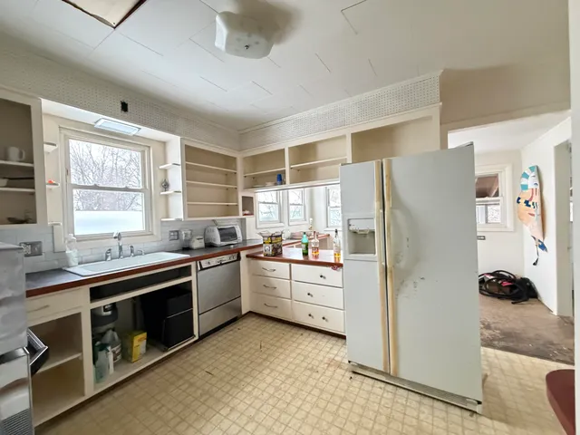 $369,000 | 28 Sargent Street, Westbrook, ME 04092