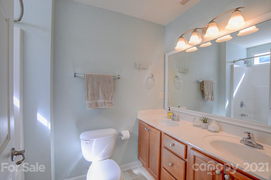 21 Yadkin Road Fletcher, NC 28732 - Photo 11 of 27
