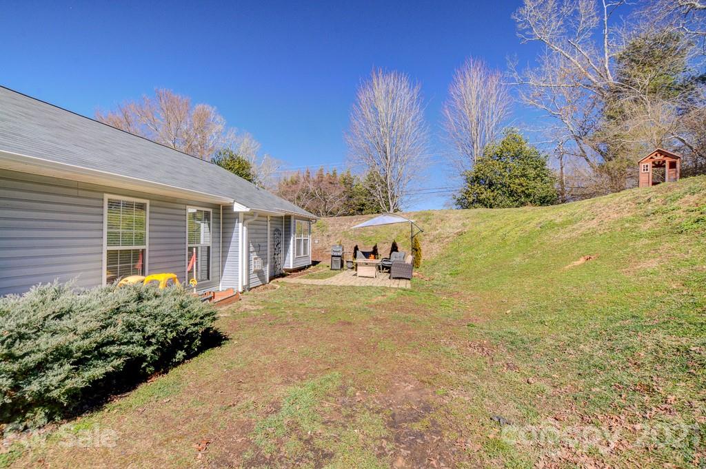 21 Yadkin Road Fletcher, NC 28732 - Photo 19 of 27