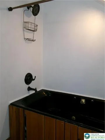 $1,350 | 2410 South Dauphin Street, Allentown, PA 18103