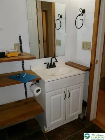 $1,350 | 2410 South Dauphin Street, Allentown, PA 18103