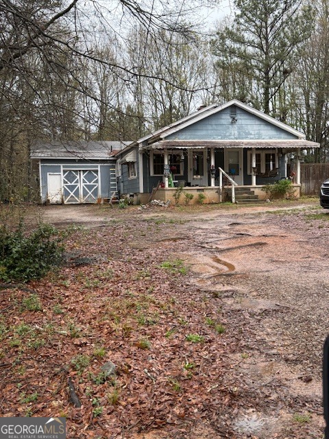 60 Cherry Street Hartwell, GA 30643 - Photo 1 of 18 a front view of a house with garden