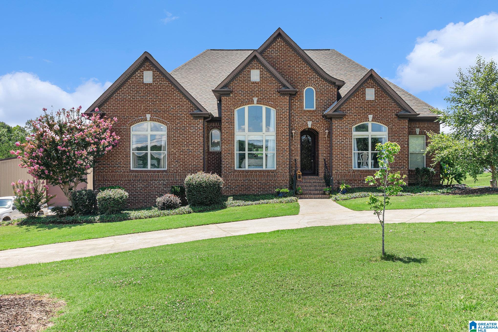 507 Cross Walk Bessemer, AL 35023 - Photo 4 of 47