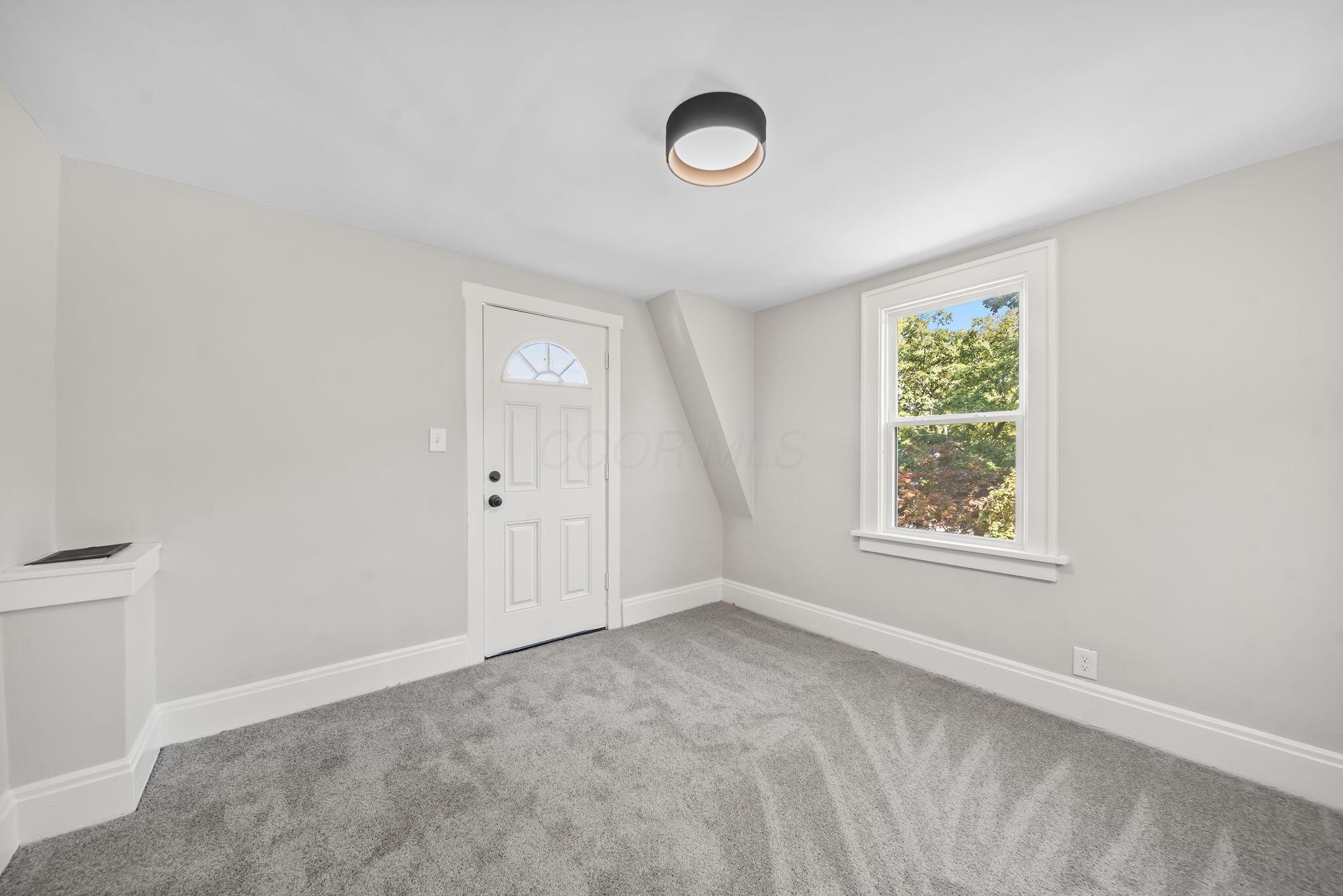 374 Acton Road Columbus, OH 43214 - Photo 39 of 76 46-web-or-mls-DSC00028-2