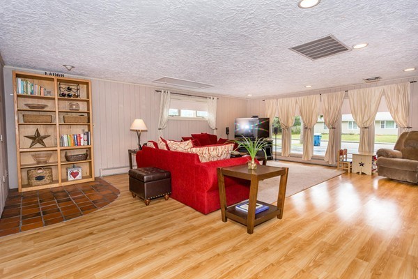 22 Wentworth Road Canton, MA 02021 - Photo 2 of 20