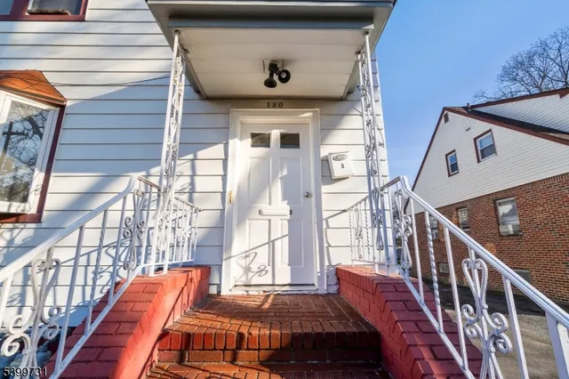 $2,800 | 120 Howard Avenue, Passaic, NJ 07055