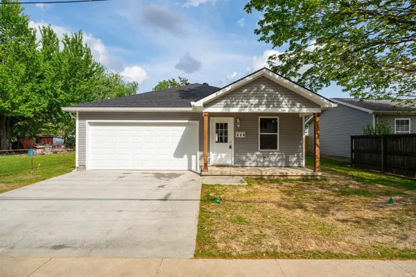 $215,000 | 319 South 8th Street, Rockport, IN 47635