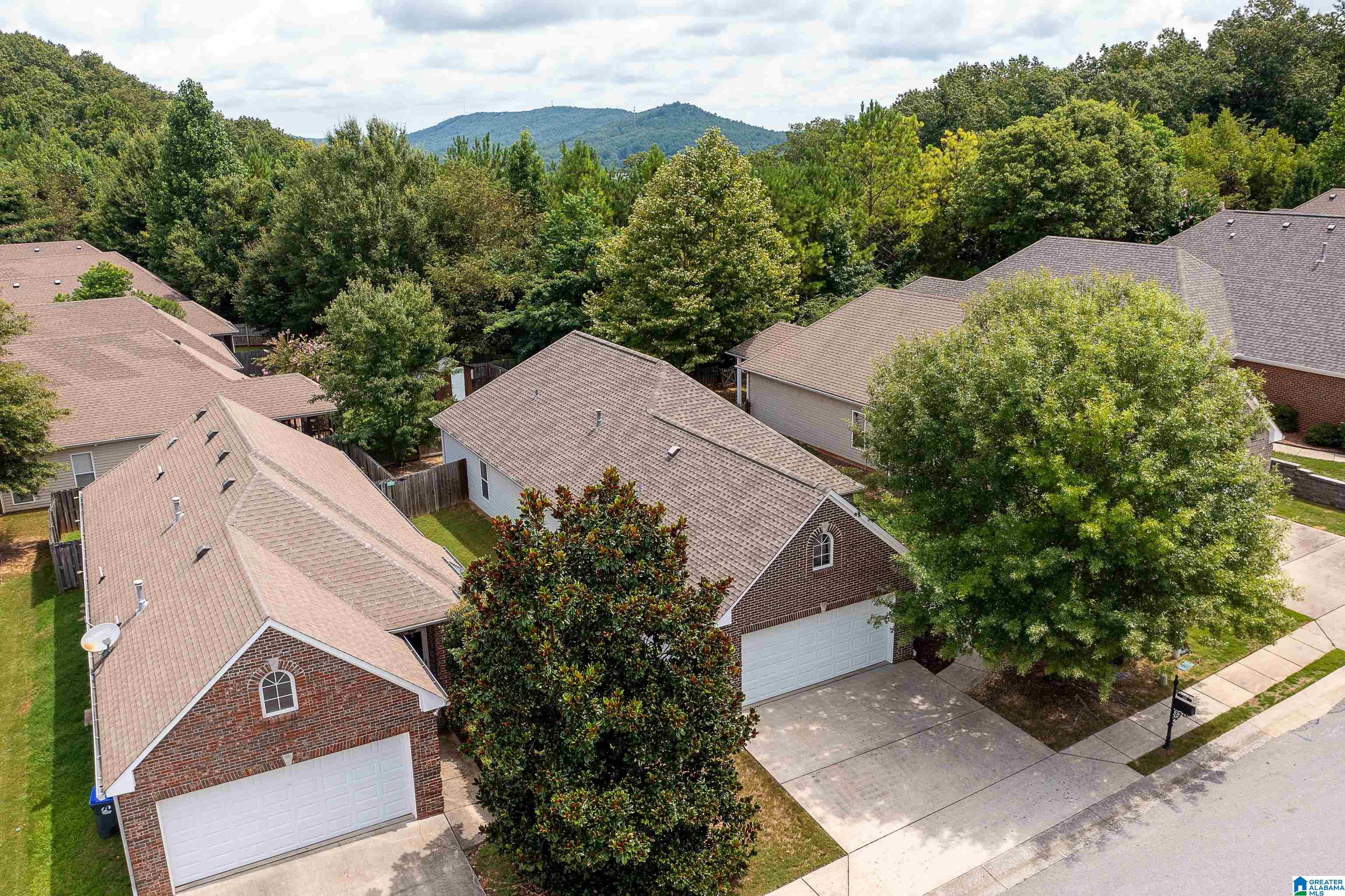 295 High Ridge Drive Pelham, AL 35124 - Photo 5 of 32