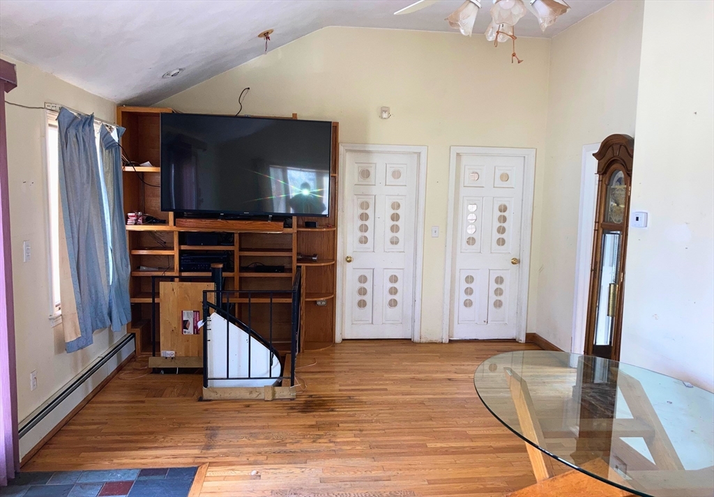 5 Hillcrest Road Andover, MA 01810 - Photo 3 of 12