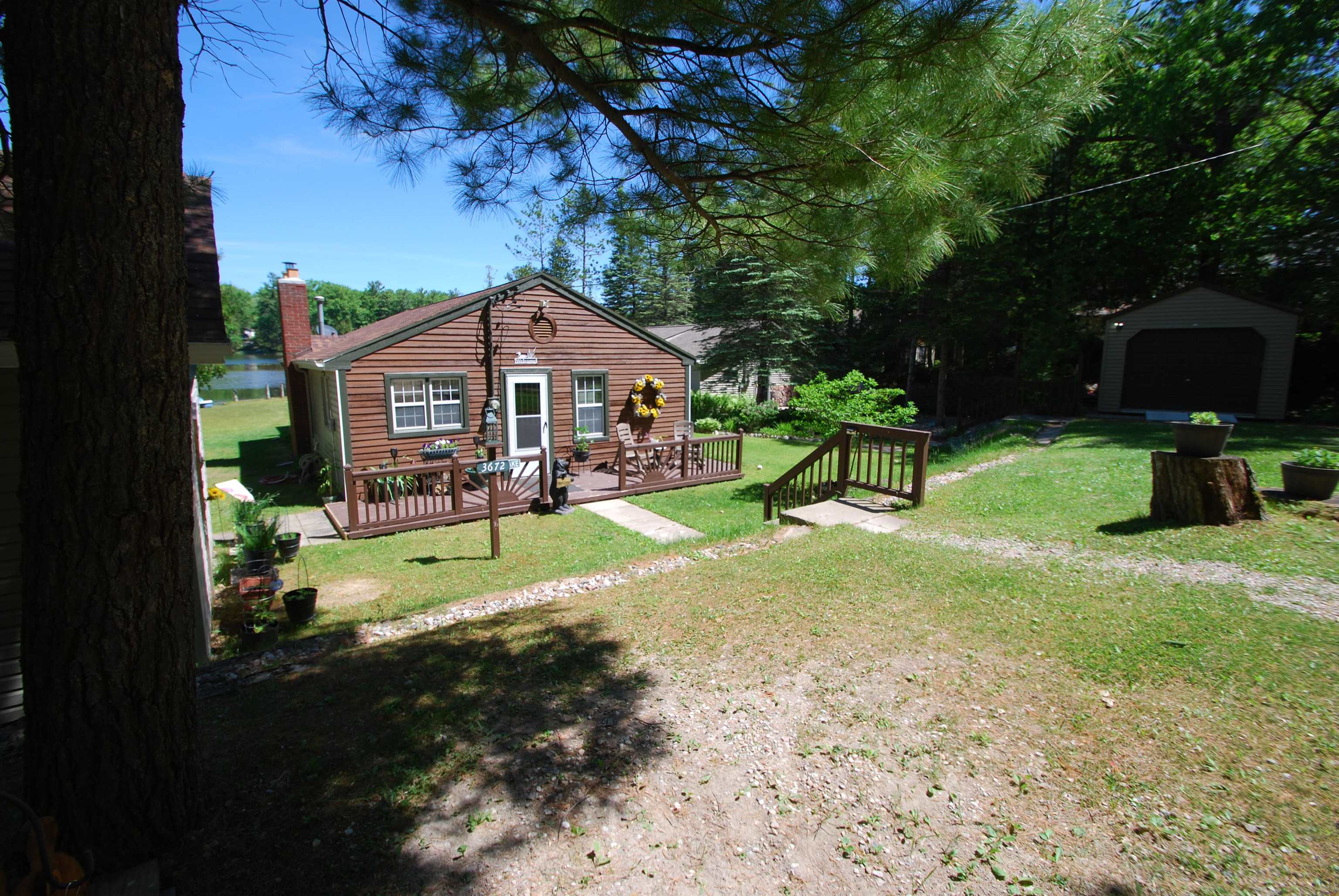 3672 Longue Road West Branch, MI 48661 - Photo 4 of 37