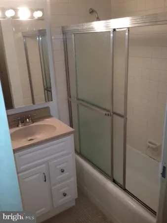 $161,000 | 604 South Washington Square, Unit 1301, Philadelphia, PA 19106