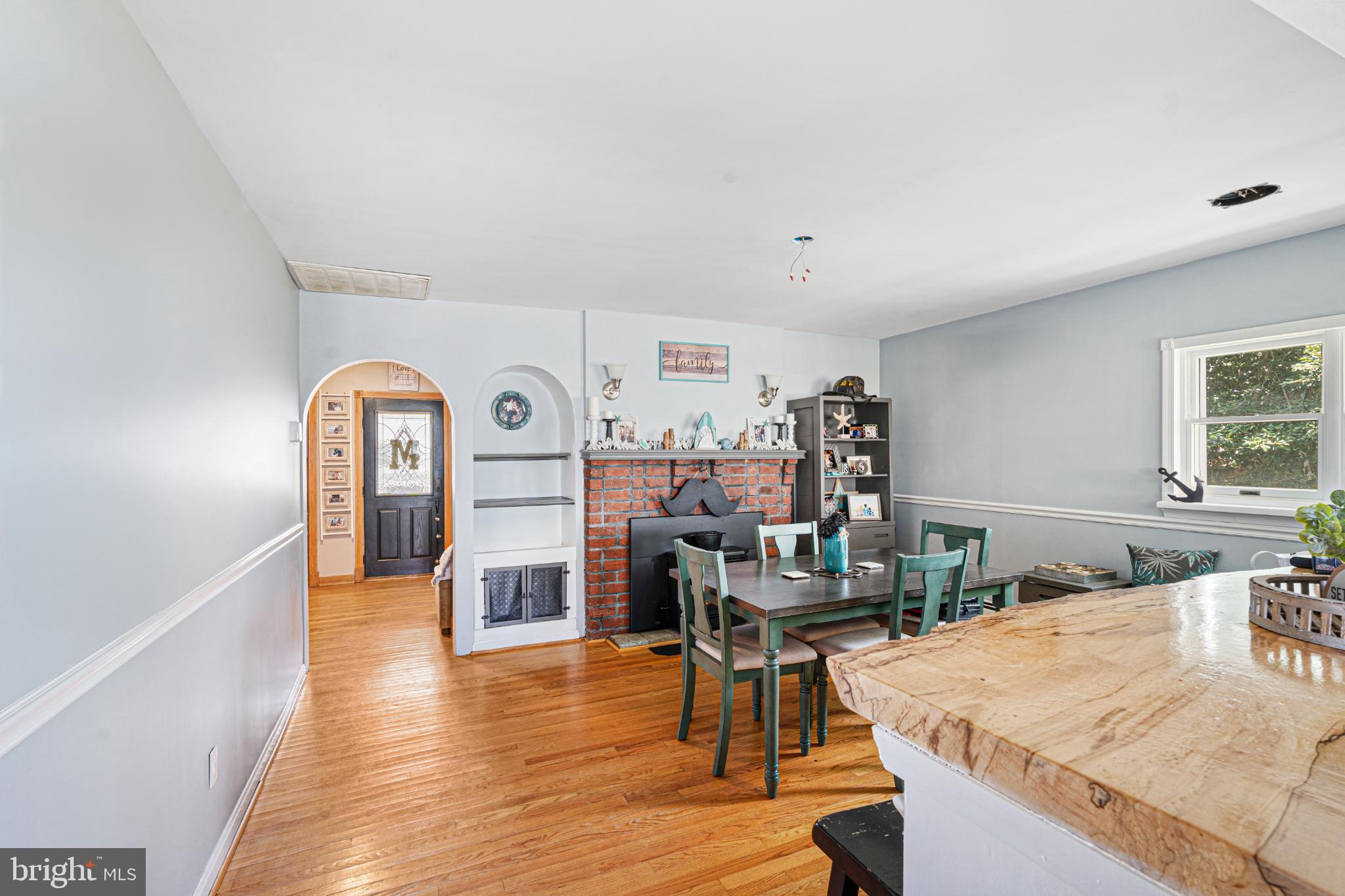 7118 River Drive Road Sparrows Point, MD 21219 - Photo 15 of 52 Charming open space with warm wooden accents.