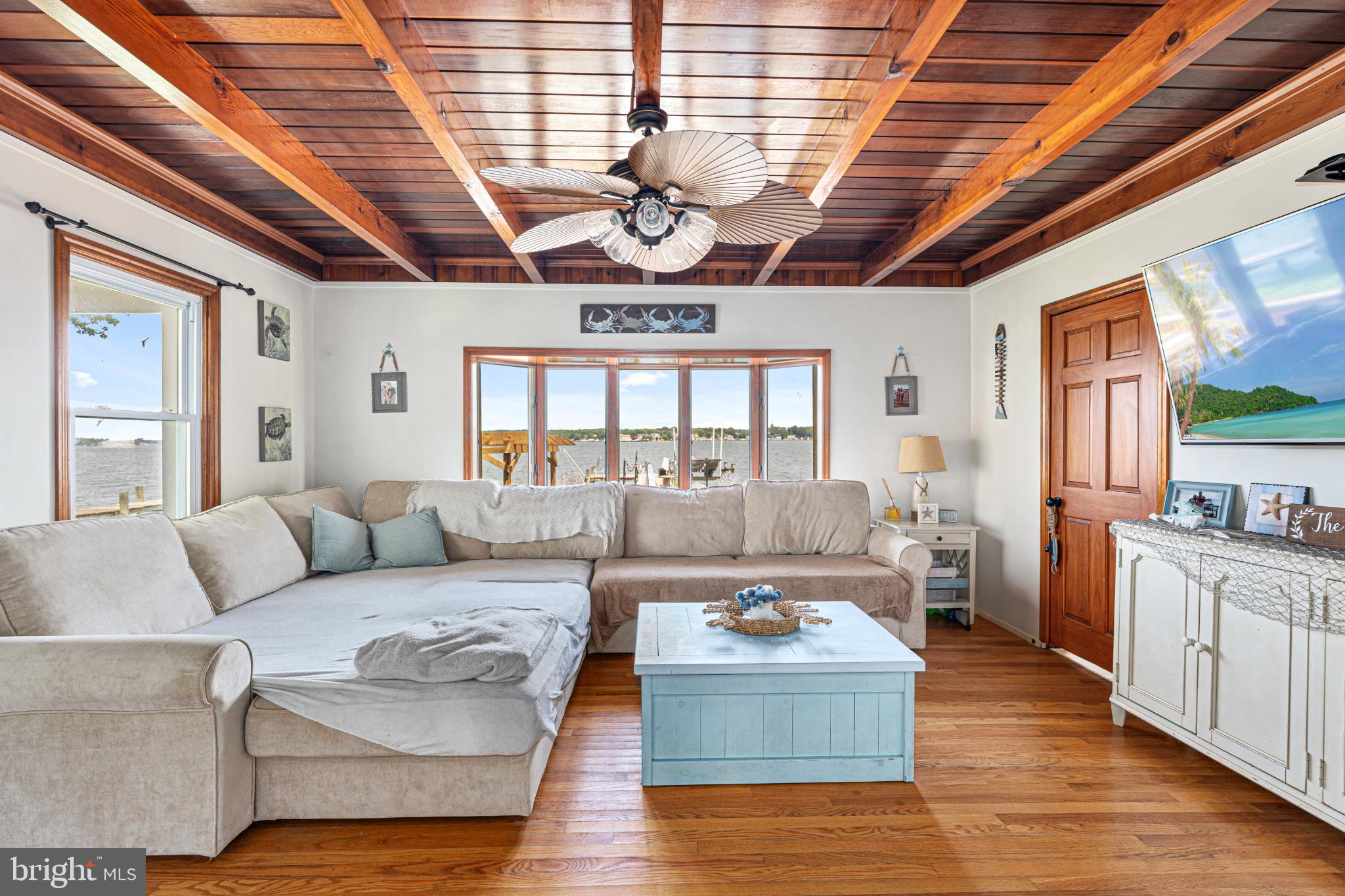 7118 River Drive Road Sparrows Point, MD 21219 - Photo 23 of 52 Cozy retreat with scenic views and charm.