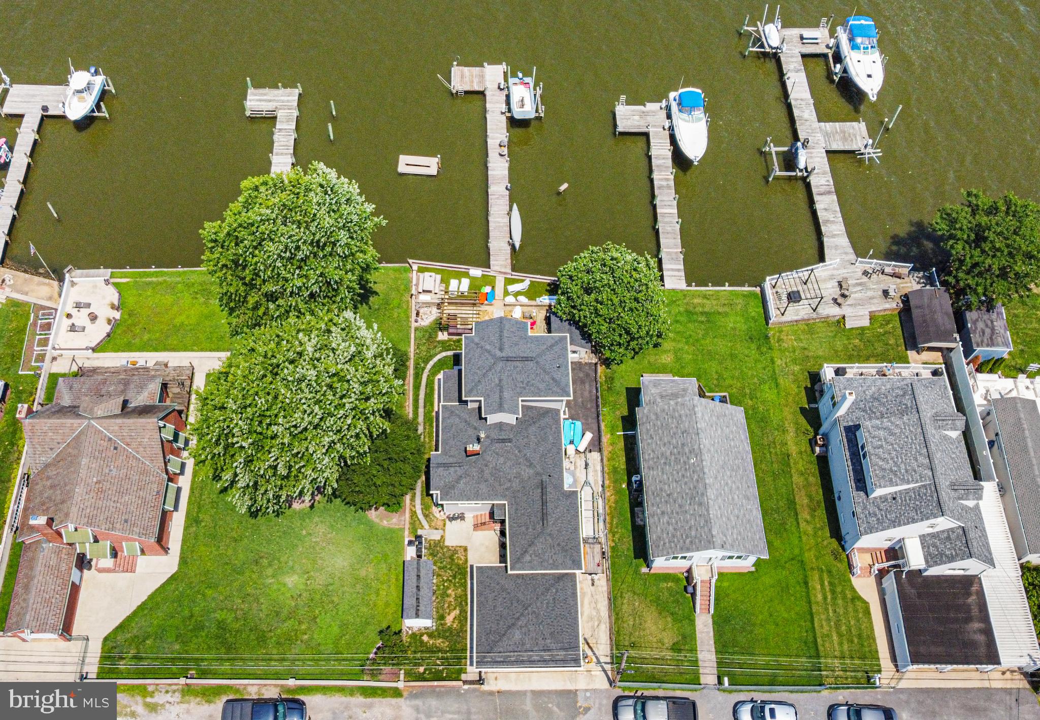 7118 River Drive Road Sparrows Point, MD 21219 - Photo 35 of 52 Charming waterfront homes with docks.