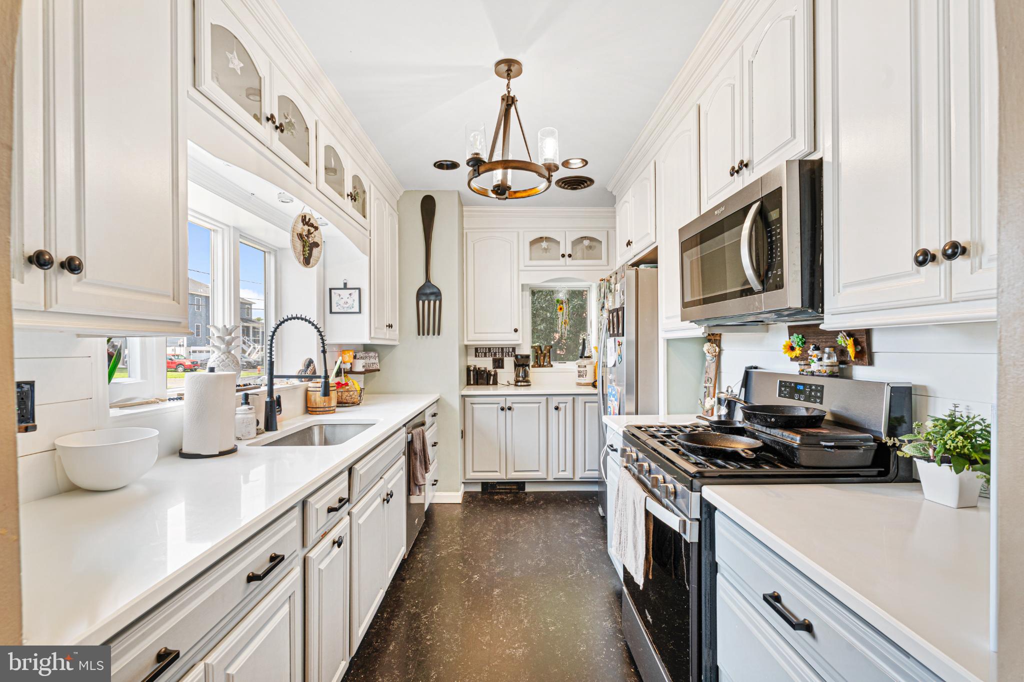 7118 River Drive Road Sparrows Point, MD 21219 - Photo 10 of 52 Charming kitchen with modern elegance.