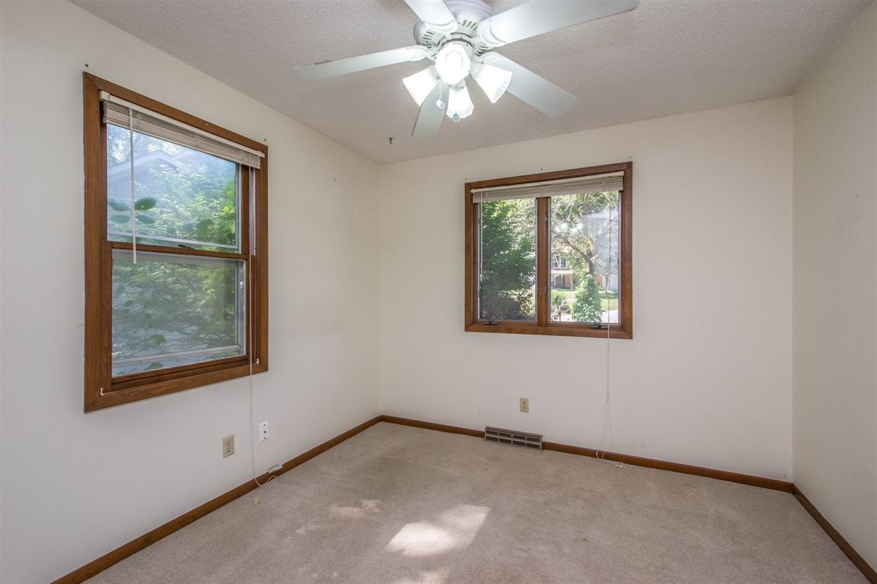 108 Nasinus Road Anamosa, IA 52205 - Photo 10 of 20 Gallery Image 10