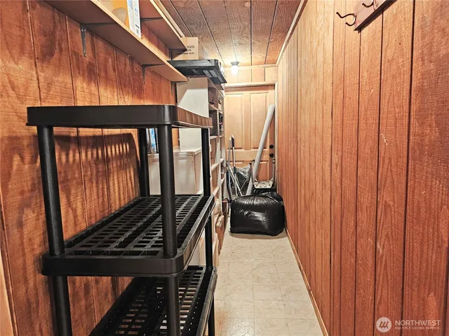 a view of an outdoor space