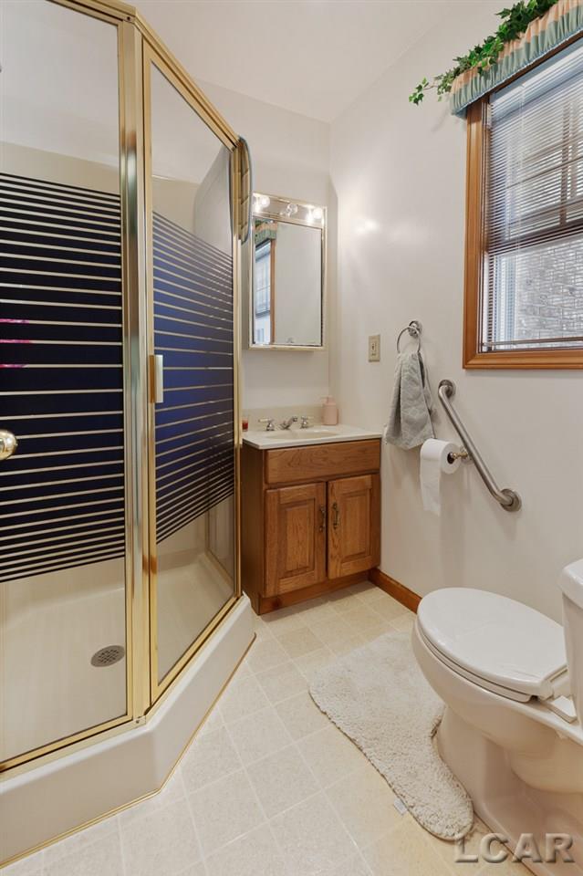 2251 Tayer Road Adrian, MI 49221 - Photo 32 of 43 50024842-31.JPG