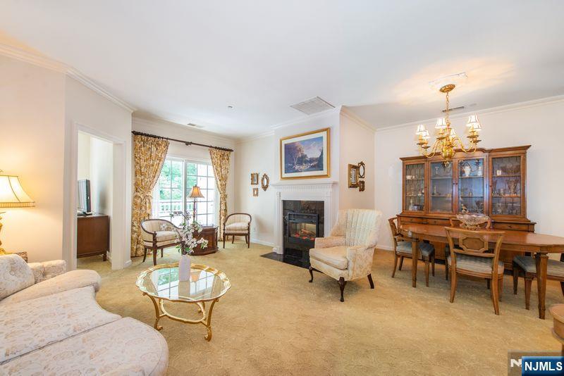 100 Ridgewood Road, Unit 207 Washington Township, NJ 07676 - Photo 4 of 29 Gallery Image 4