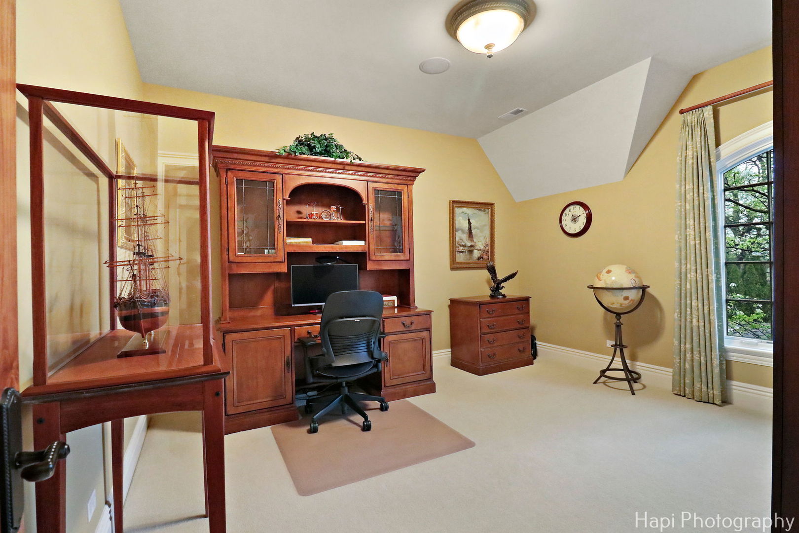 2158 Scott Road Northbrook, IL 60062 - Photo 35 of 57 a view of workspace with a window and couch