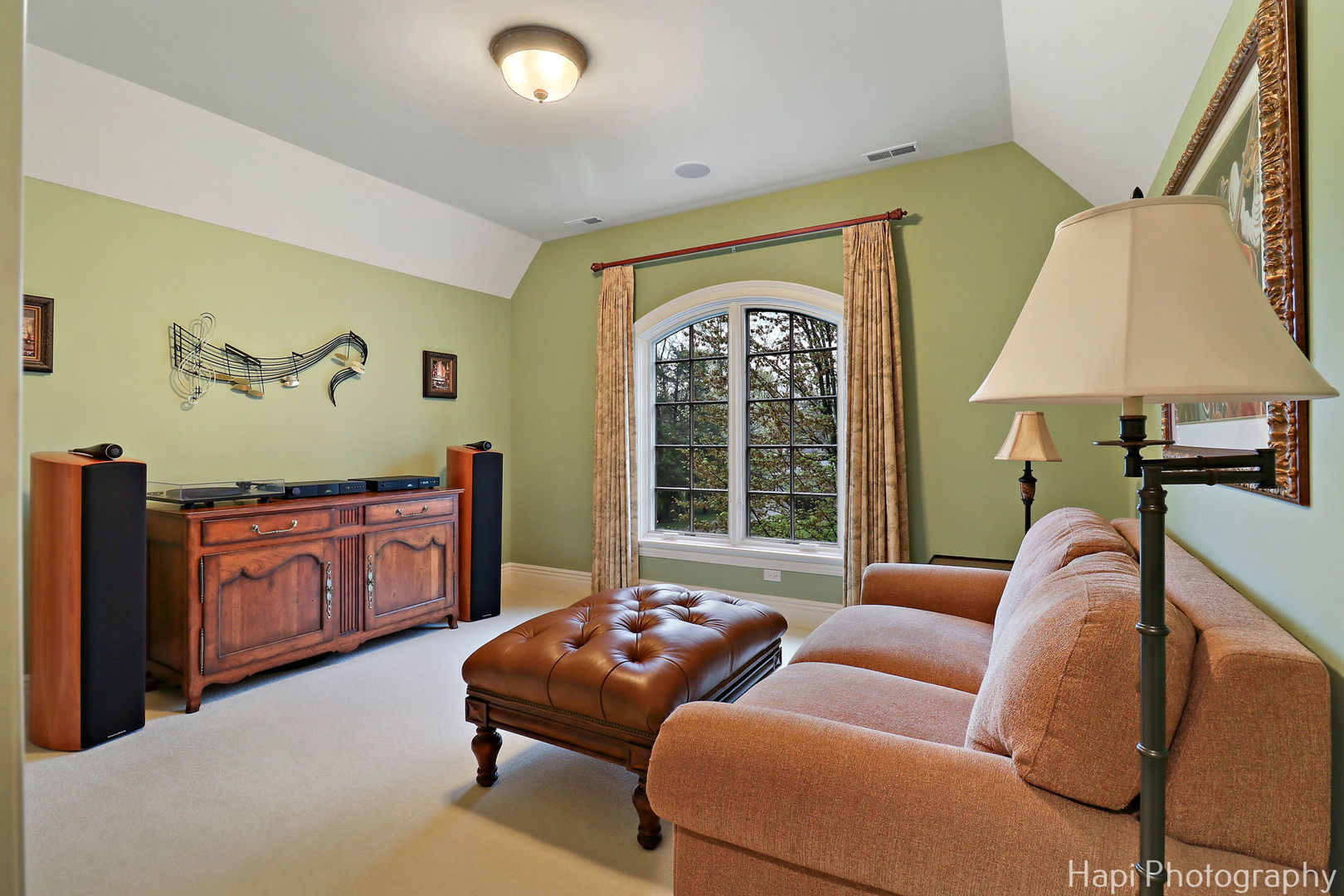 2158 Scott Road Northbrook, IL 60062 - Photo 38 of 57 a living room with furniture and a window