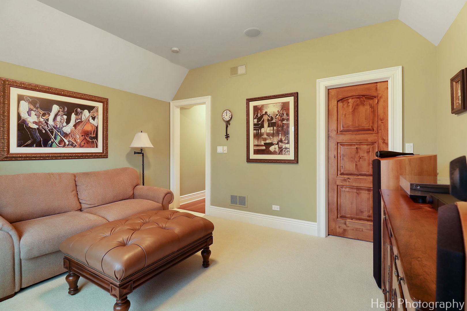 2158 Scott Road Northbrook, IL 60062 - Photo 39 of 57 a living room with furniture and a flat screen tv