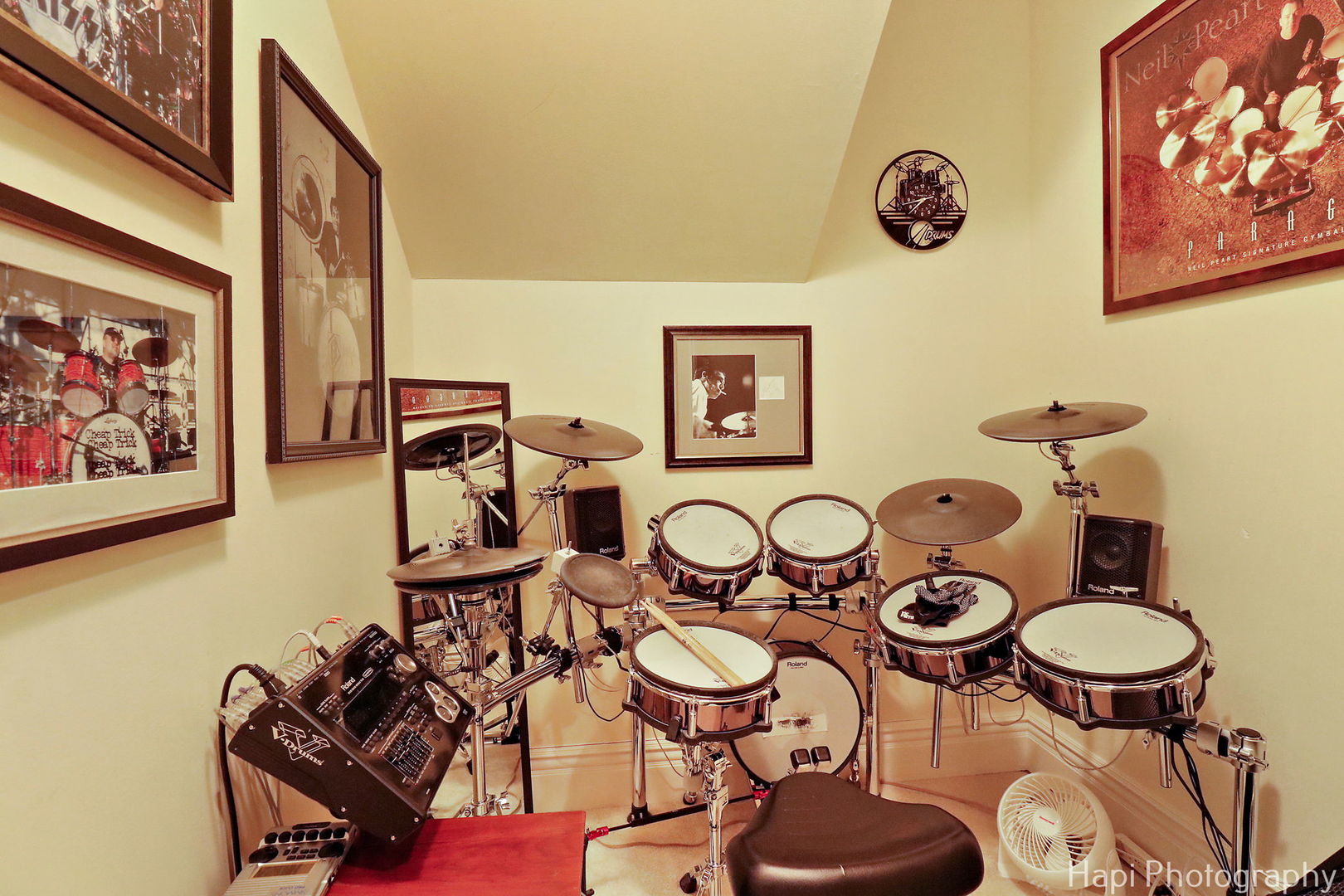 2158 Scott Road Northbrook, IL 60062 - Photo 50 of 57 a view of a chairs and table in a room
