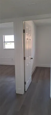 a view of a livingroom with an empty space