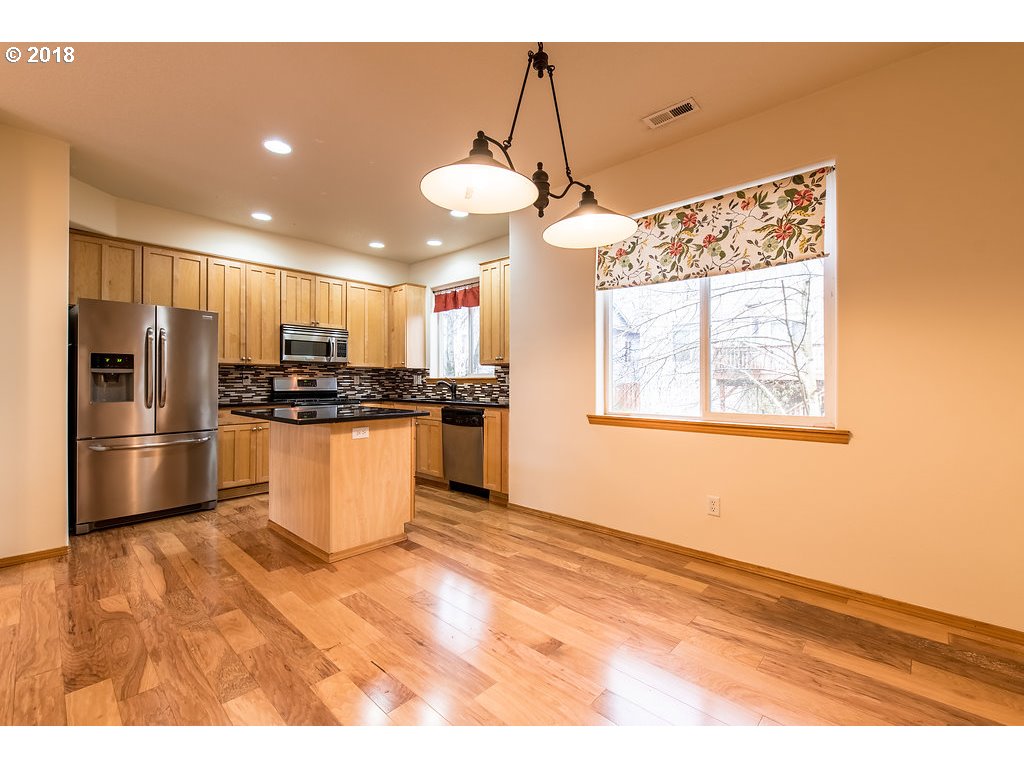 9919 North Decatur Street Portland, OR 97203 - Photo 9 of 23 Gallery Image 9