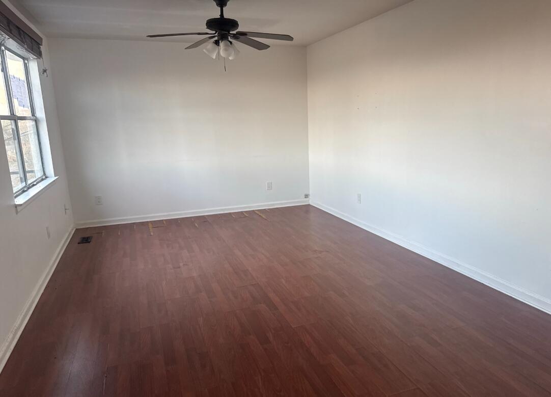 3608 Williamsburg Road Southeast Cleveland, TN 37323 - Photo 5 of 10 living room