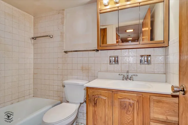 $179,000 | 2900 Maple Avenue, Unit 22A, Downers Grove, IL 60515