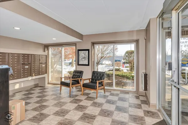 $170,000 | 2900 Maple Avenue, Unit 22A, Downers Grove, IL 60515