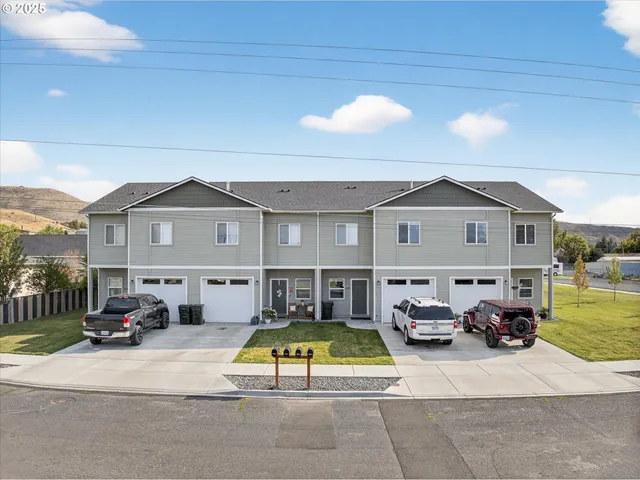 $295,000 | 565 Baker Street, Baker City, OR 97814