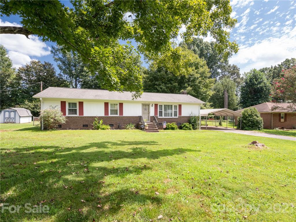 10116 Windrift Road Charlotte, NC 28215 - Photo 8 of 37 Gallery Image 8