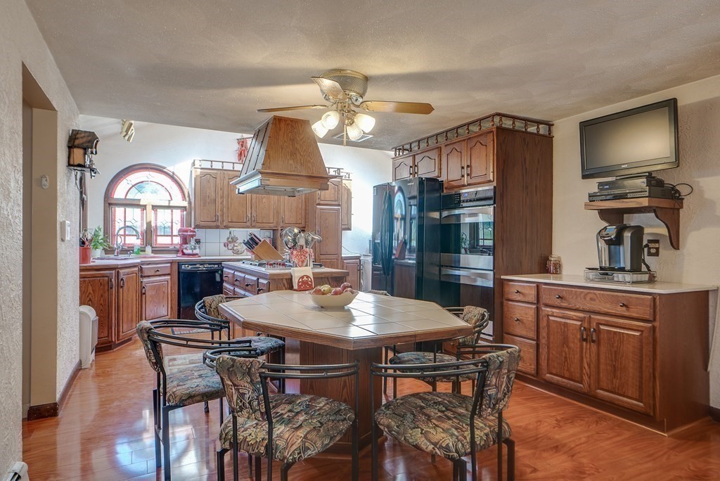 153 Lantern Road Revere, MA 02151 - Photo 15 of 42 Gallery Image 15
