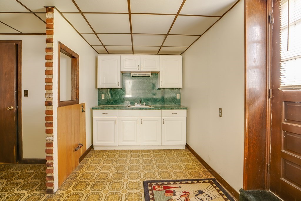 153 Lantern Road Revere, MA 02151 - Photo 28 of 42 Gallery Image 28