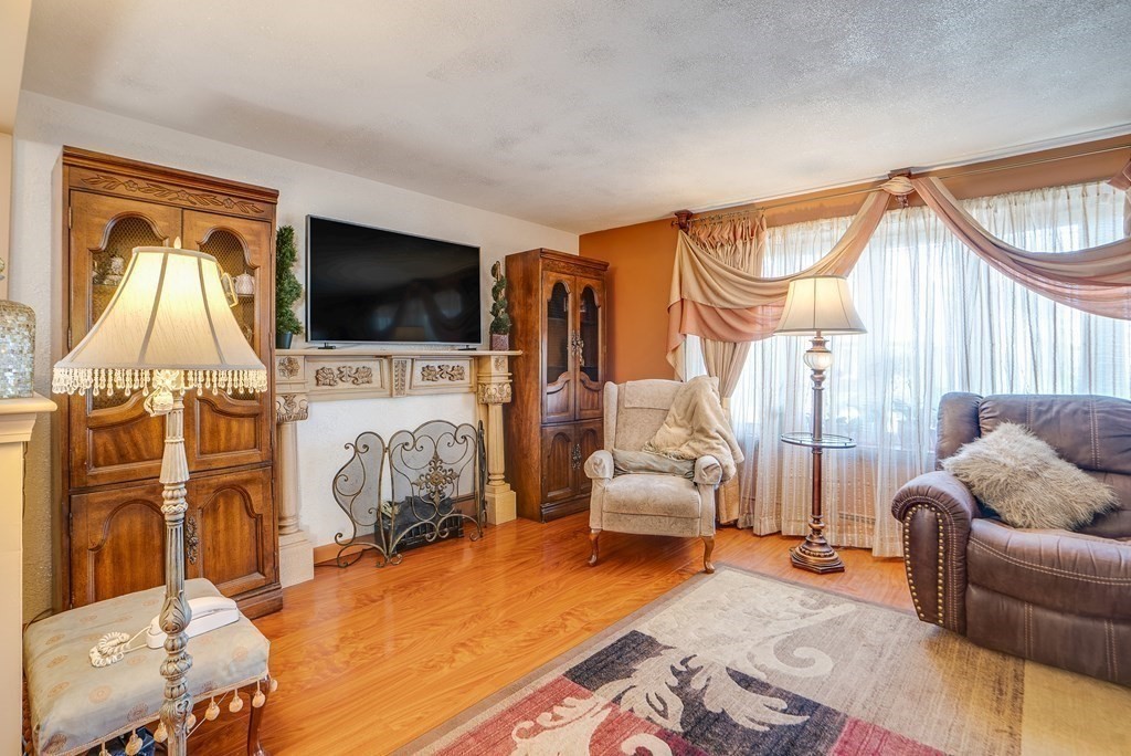 153 Lantern Road Revere, MA 02151 - Photo 8 of 42 Gallery Image 8