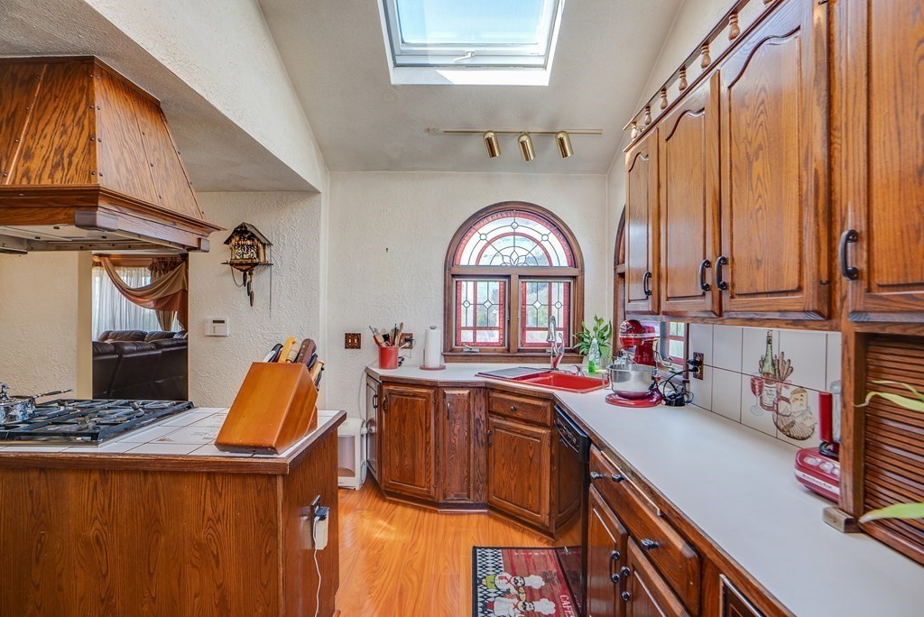 153 Lantern Road Revere, MA 02151 - Photo 9 of 42 Gallery Image 9