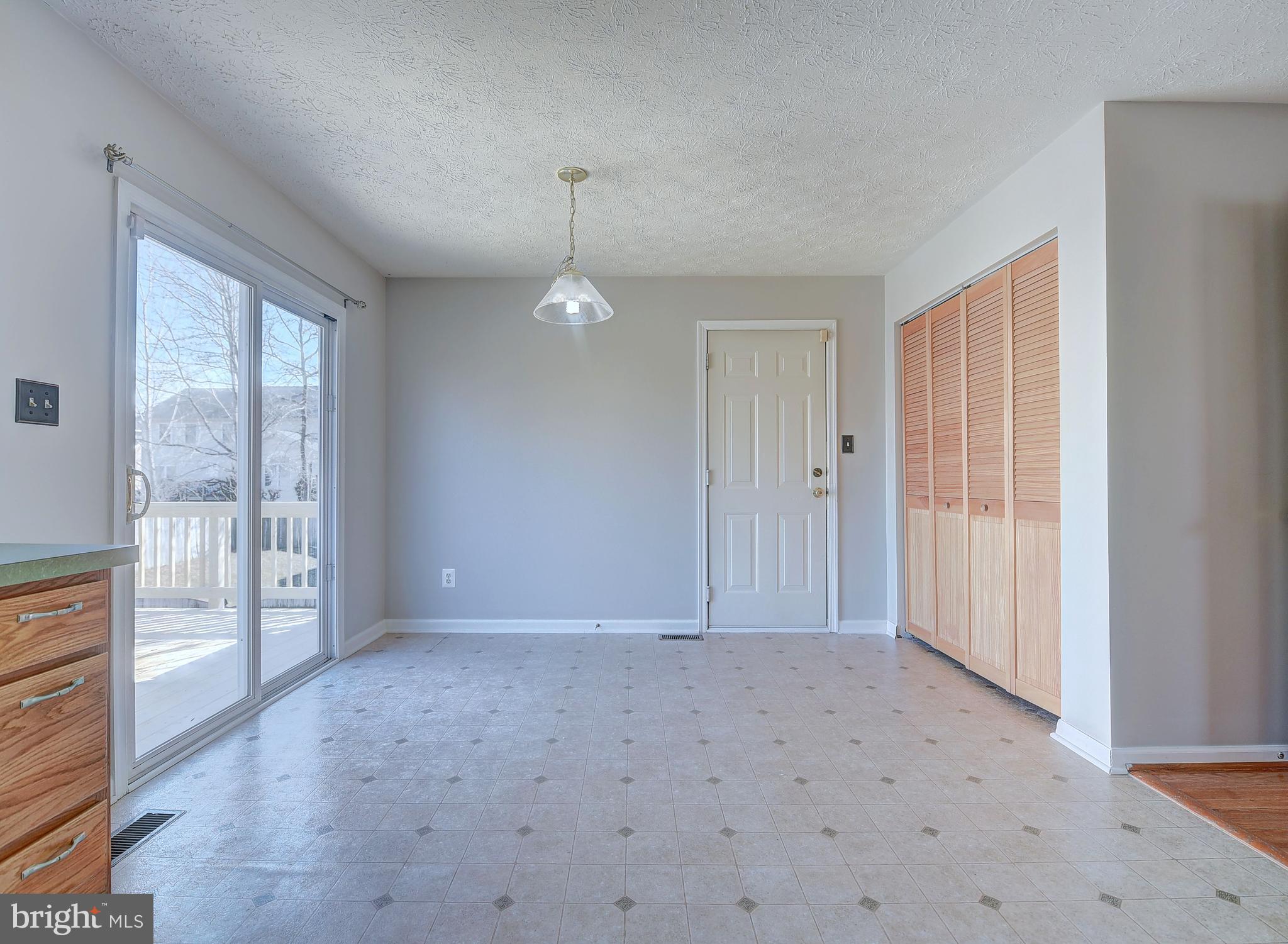 2832 Profitt Path Edgewood, MD 21040 - Photo 14 of 31 Great Table Space