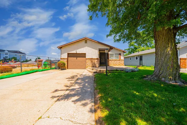 $299,900 | 5332 Trabue Road, Columbus, OH 43228