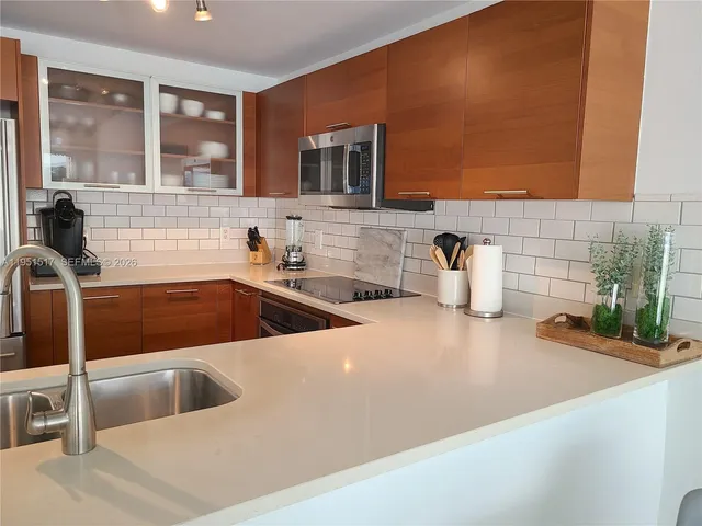 $585,000 | 3250 Northeast 1st Avenue, Unit 518, Miami, FL 33127