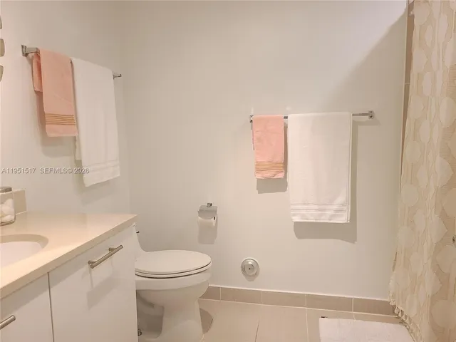 $585,000 | 3250 Northeast 1st Avenue, Unit 518, Miami, FL 33127