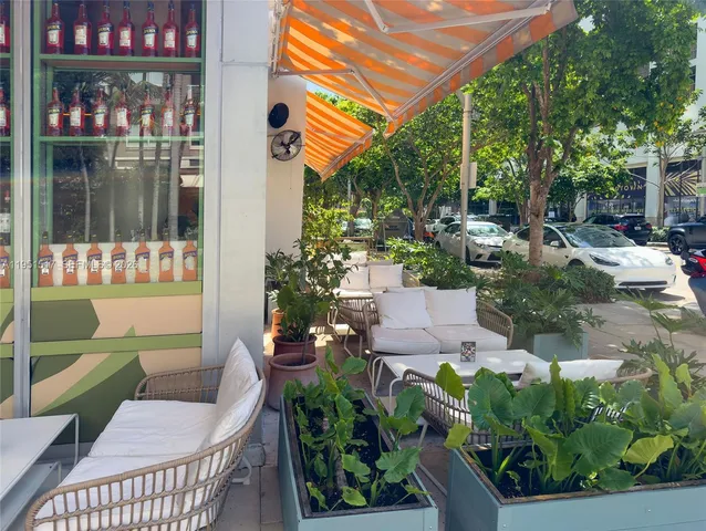 $585,000 | 3250 Northeast 1st Avenue, Unit 518, Miami, FL 33127