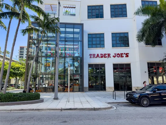 $585,000 | 3250 Northeast 1st Avenue, Unit 518, Miami, FL 33127