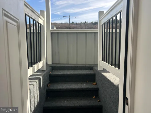 $1,300 | 222 West Patterson Street, Unit 2, Lansford, PA 18232