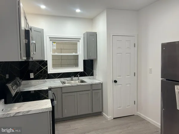 $1,200 | 222 West Patterson Street, Unit 2, Lansford, PA 18232